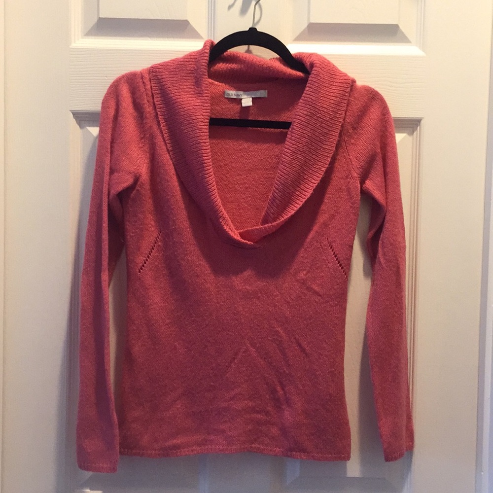 Long sleeve cowl neck lightweight old navy sweater